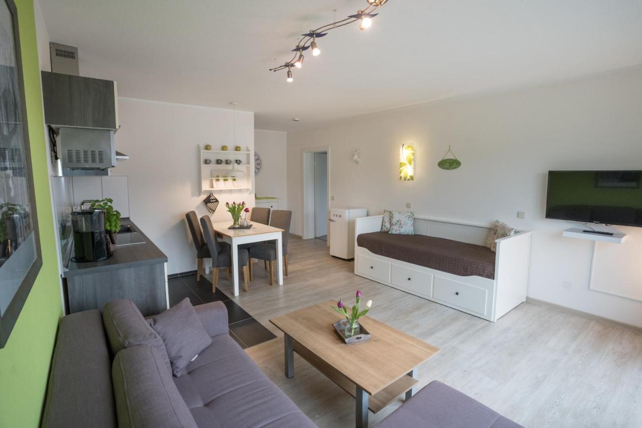Ferienwohnungen Landhaus Meran Inkl Meinecardplus ヴィリンゲン エクステリア 写真